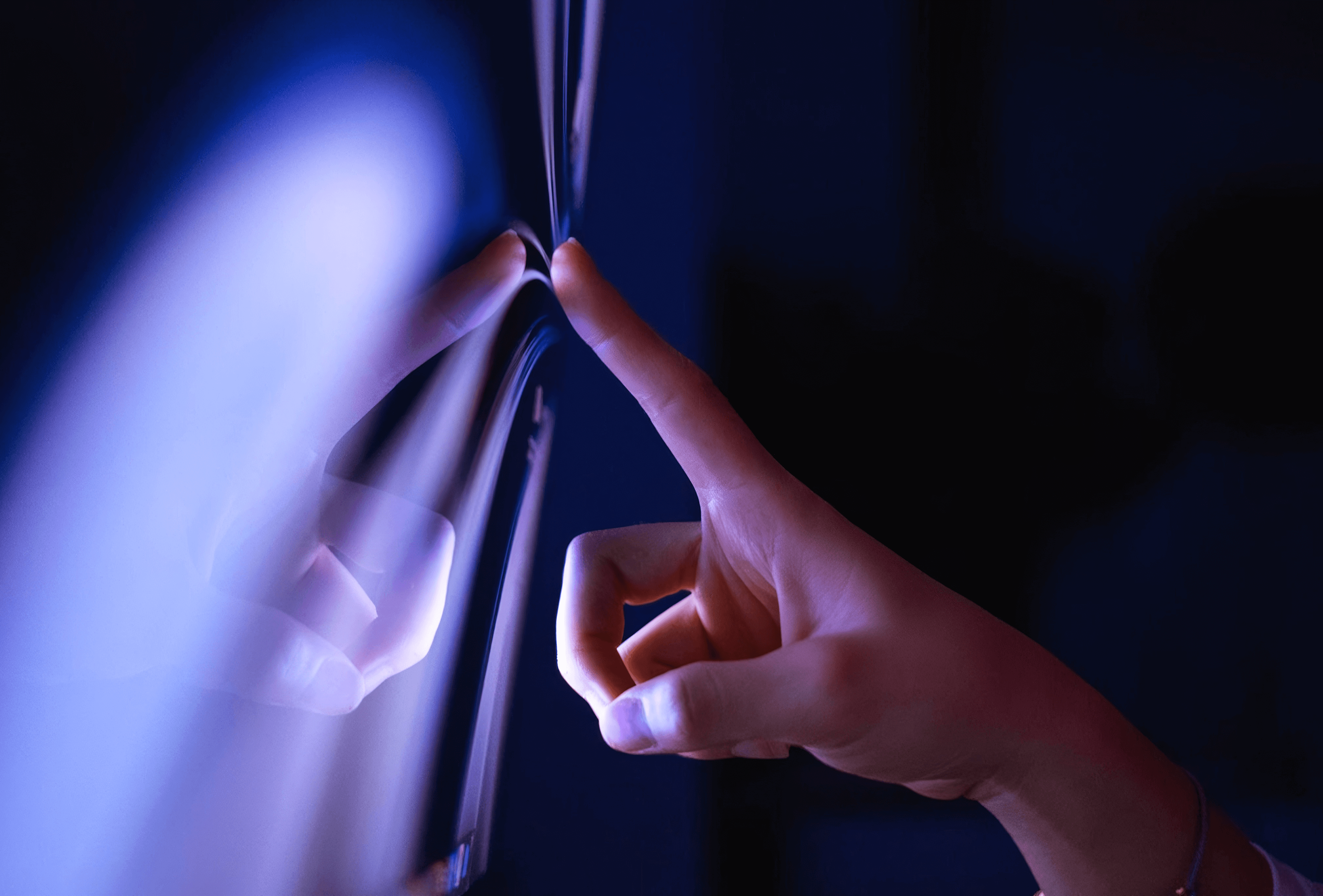 Cast Hand Gesture Image